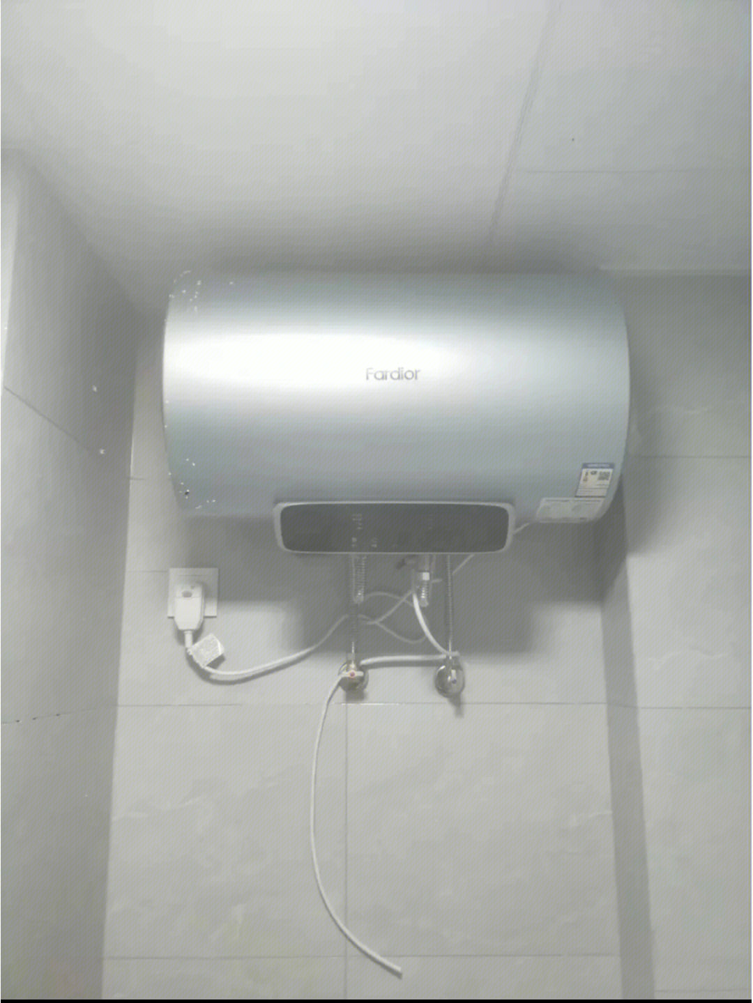 甘肃的小伙伴有需要新款电热水器嘛